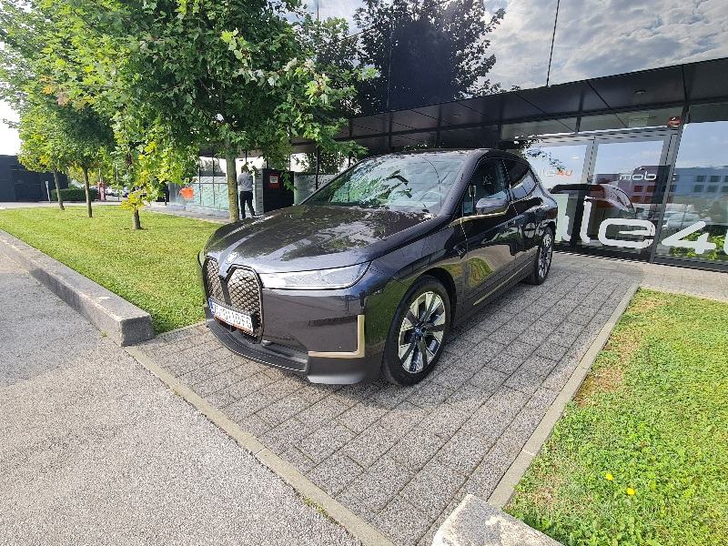 BMW iX XDRIVE 40 Automatik