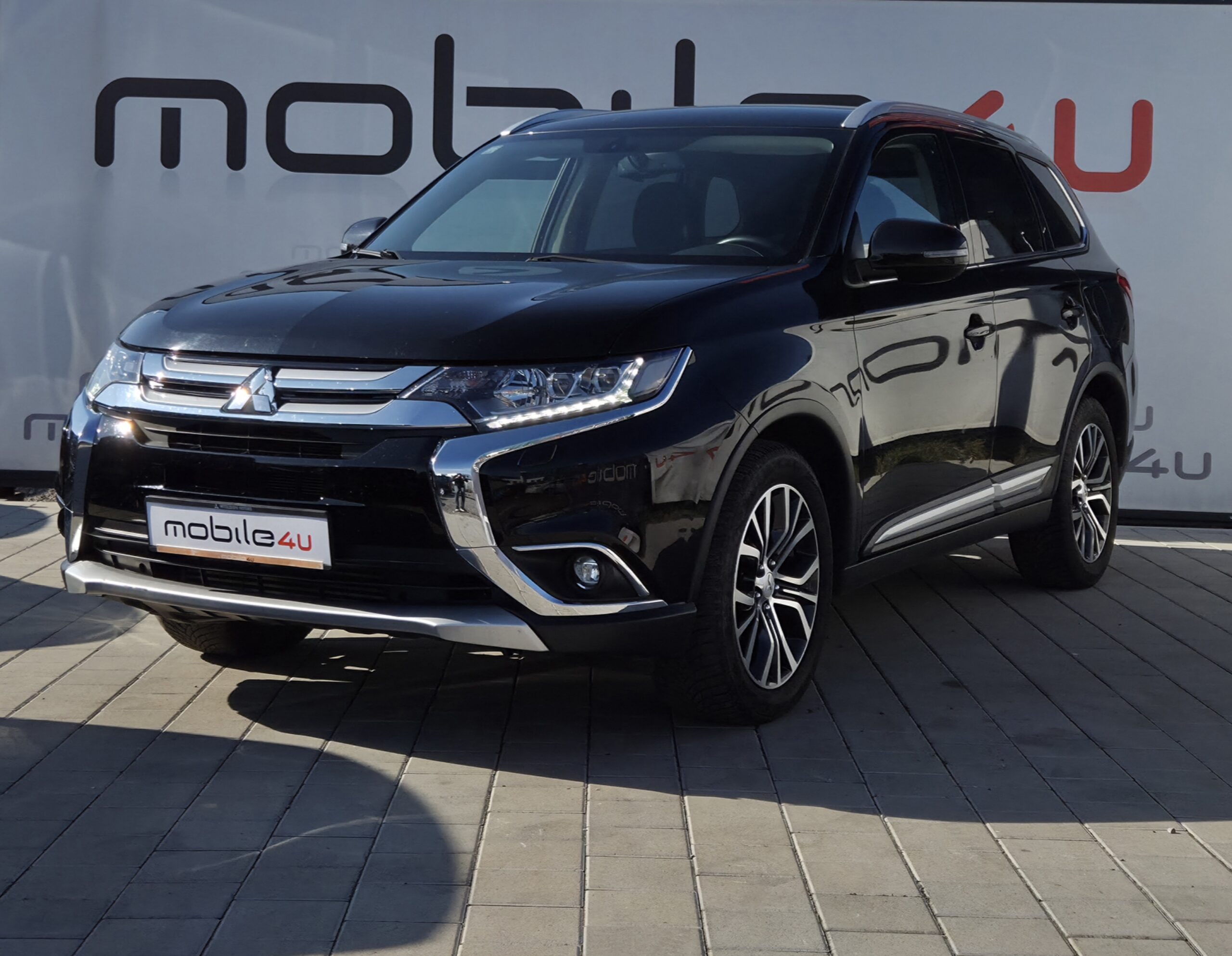 Mitsubishi Outlander 2.2 DI-D 4WD AT