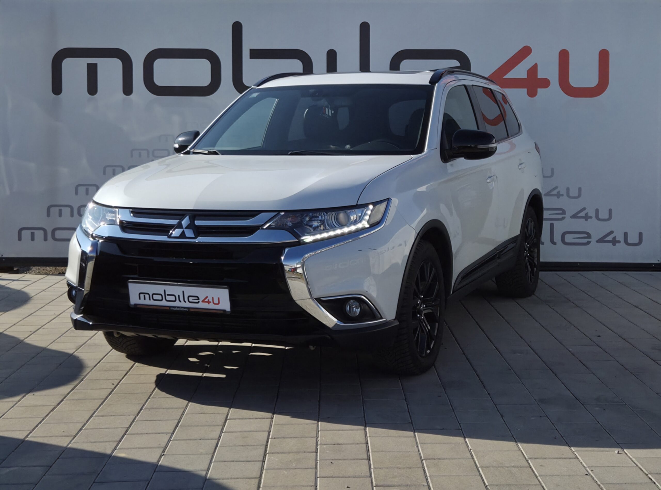 Mitsubishi Outlander 2.2 DI-D 4WD Intense Plus